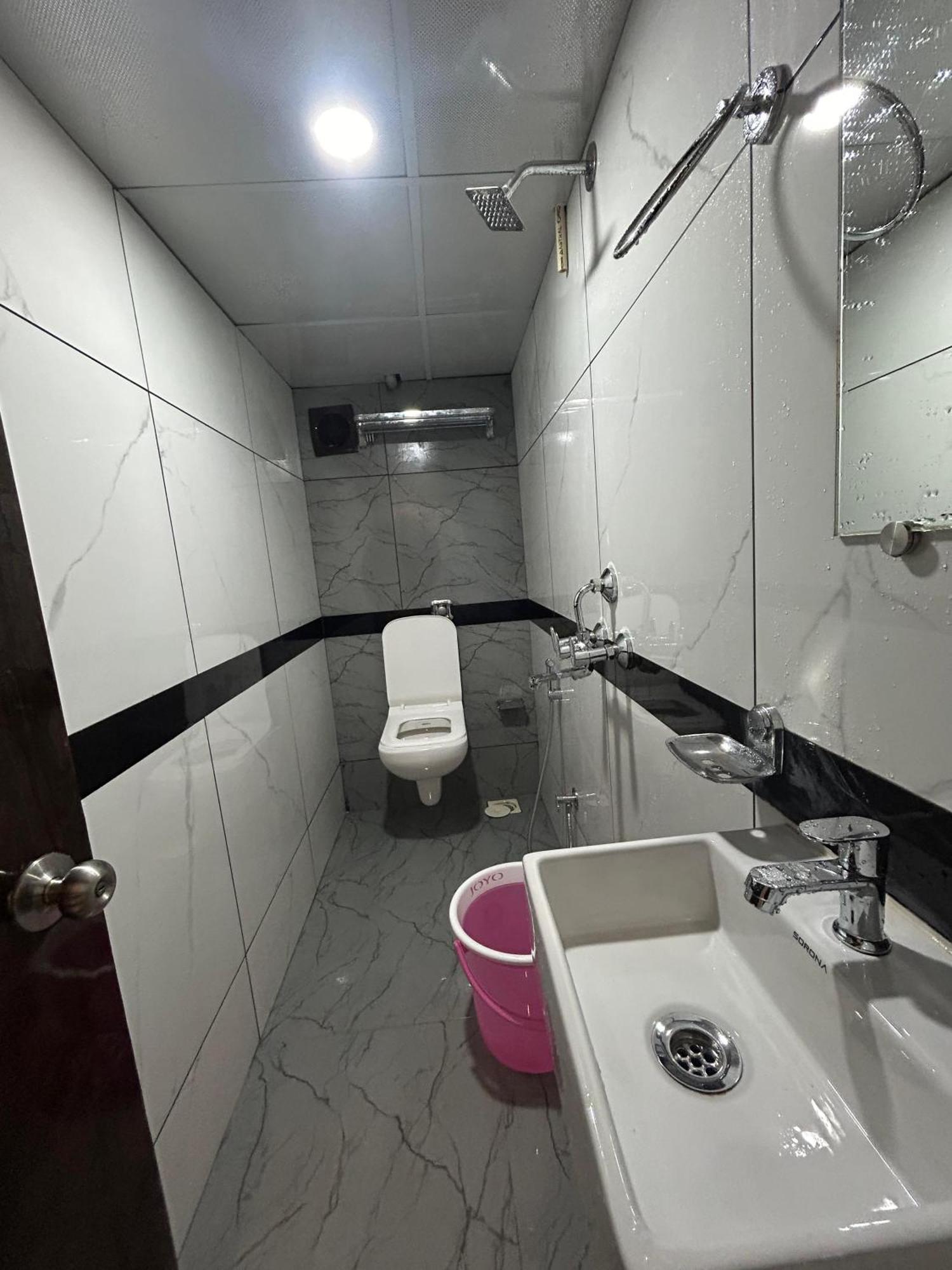 Hotel Rinza Residency Mumbai Dış mekan fotoğraf