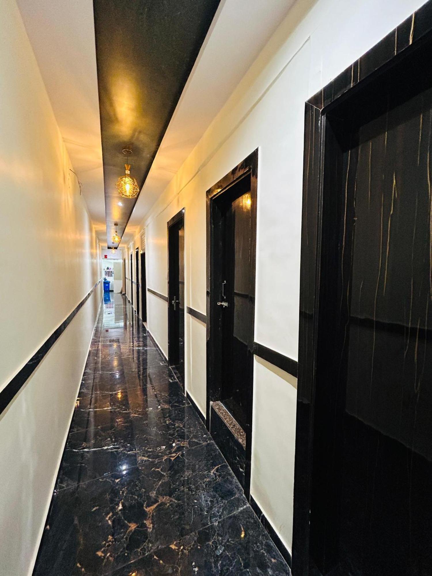 Hotel Rinza Residency Mumbai Dış mekan fotoğraf
